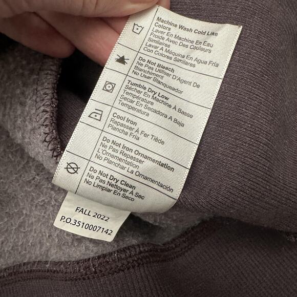 Carhartt Sweatshirt Womens 2XL Purple Crewneck Sleeve Graphic Fleece Pullover - Picture 9 of 12